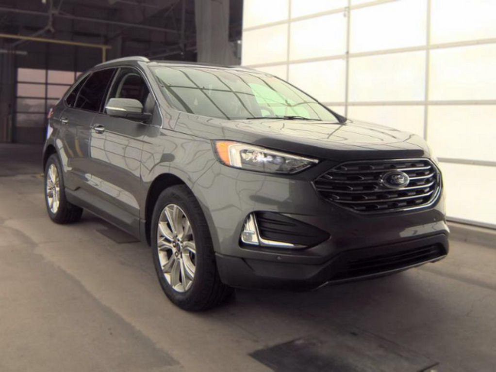 Used 2024 Ford Edge Titanium AWD/4WD image 4