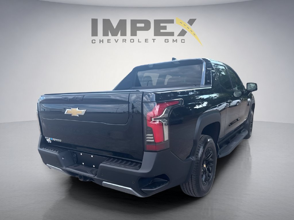 Used 2025 Chevrolet Silverado EV LT AWD/4WD image 5