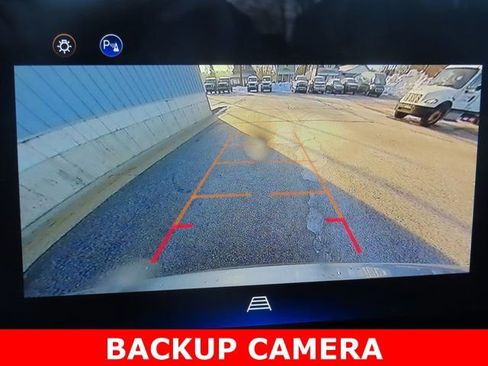 Used 2025 Chevrolet Equinox LT image 5