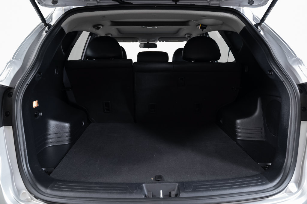 Used 2010 Hyundai Tucson Limited w/ Premium Pkg 4 FWD image 37