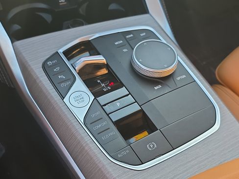 Used 2025 BMW 430i Coupe w/ M Sport Package image 19