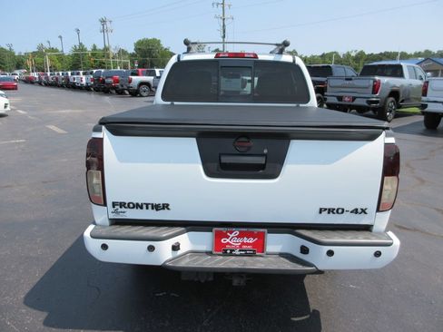 Used 2016 Nissan Frontier PRO-4X AWD/4WD image 7