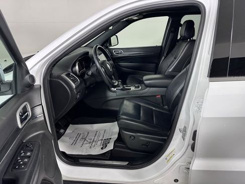 Used 2021 Jeep Grand Cherokee Limited w/ Trailer Tow Group IV image 22