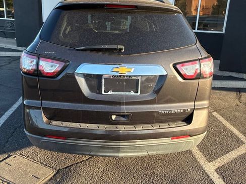 Used 2015 Chevrolet Traverse LS FWD image 6