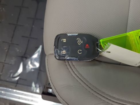 Used 2019 GMC Sierra 1500 SLT w/ SLT Premium Plus Package image 28