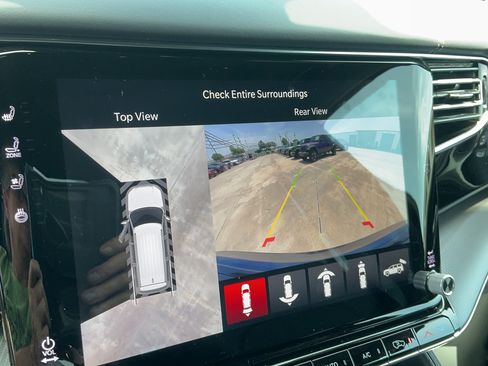 New 2026 Jeep Grand Wagoneer Summit w/ Rear Seat Video Group I AWD/4WD image 32