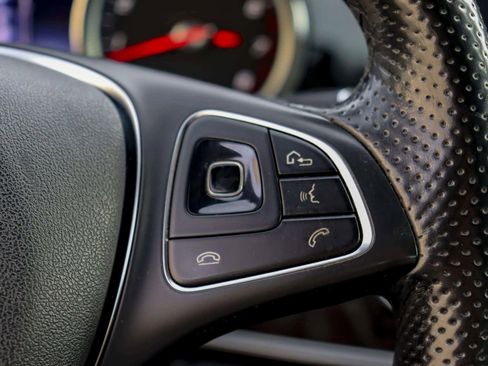 Used 2017 Mercedes-Benz E 300 4MATIC image 26