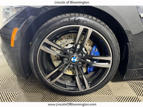 Used 2015 BMW M4 Convertible image 11