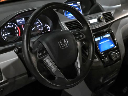 Used 2016 Honda Odyssey EX-L image 17