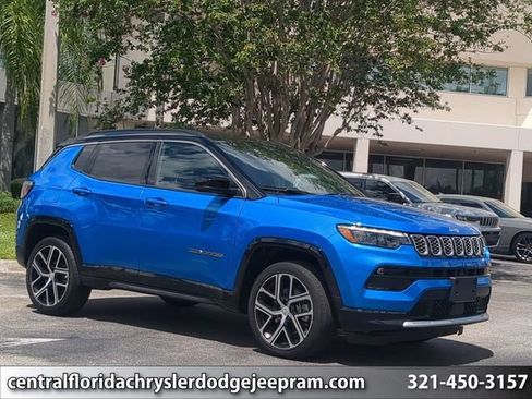 Used 2024 Jeep Compass Limited w/ Elite Group AWD/4WD image 1