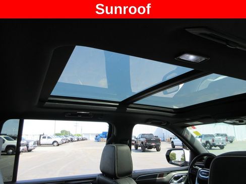 Certified 2023 GMC Yukon XL SLT AWD/4WD image 16