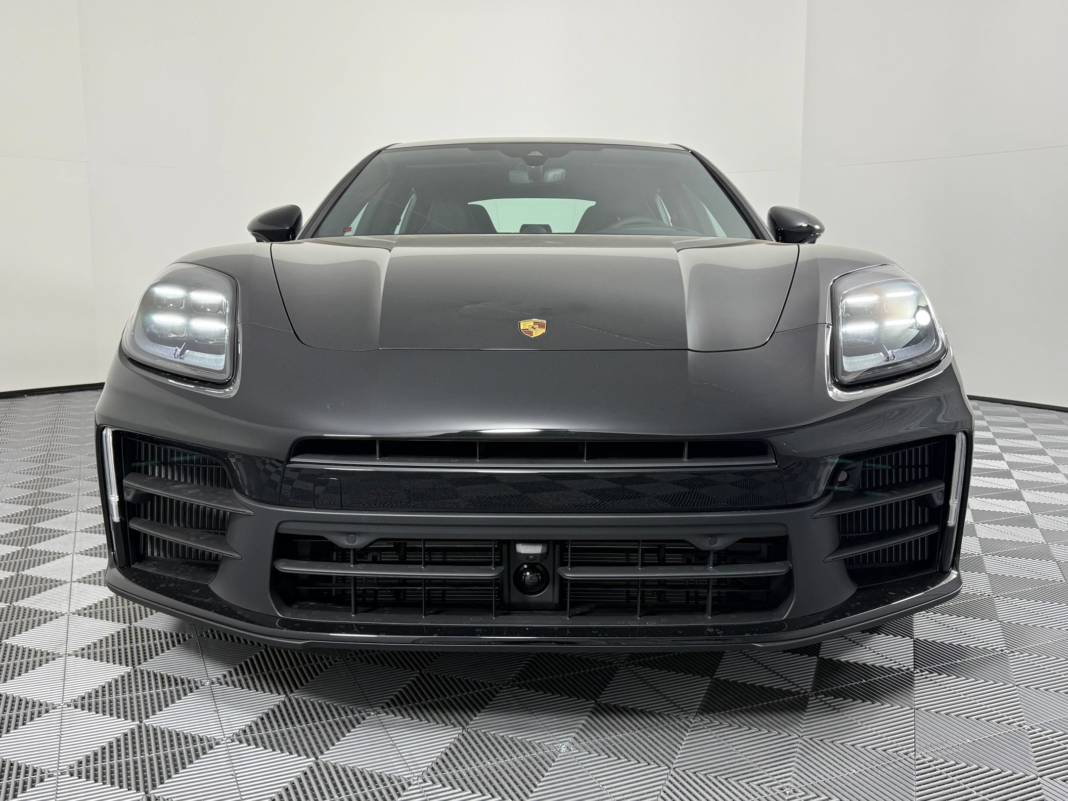 Certified 2026 Porsche Panamera 4 AWD/4WD image 6
