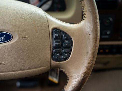 Used 2006 Ford F250 King Ranch image 29