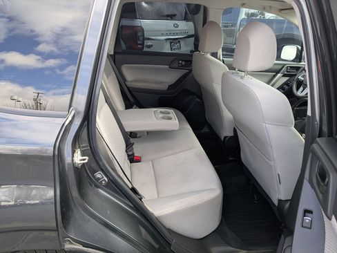 Used 2018 Subaru Forester 2.5i Premium image 30