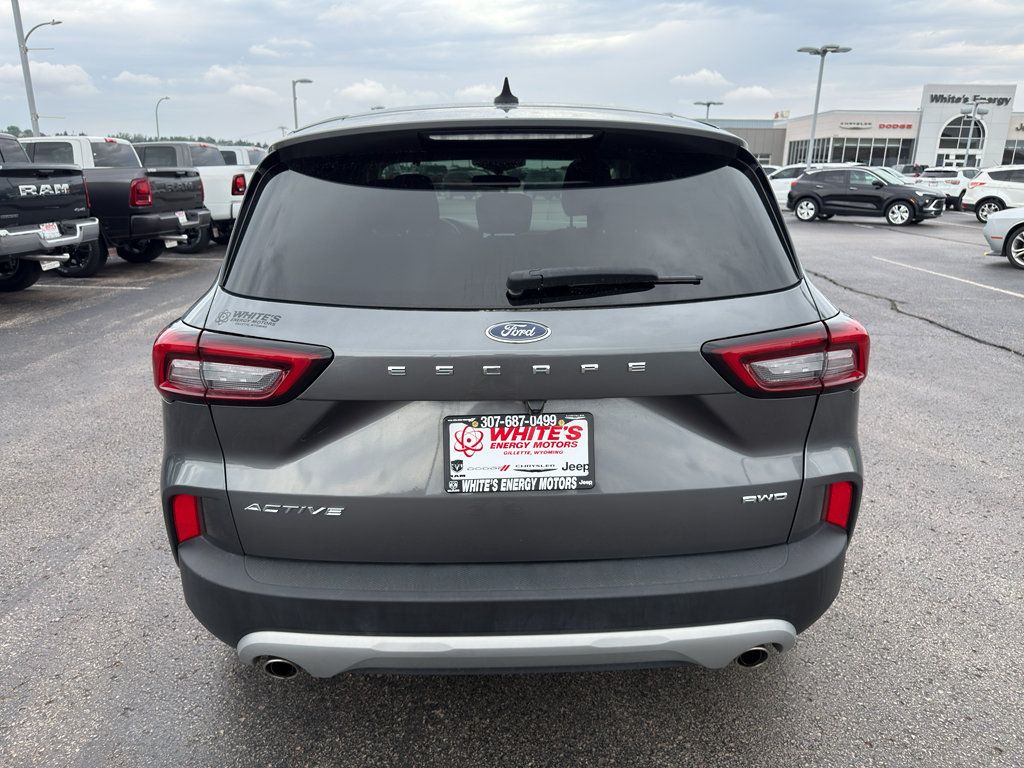 Used 2025 Ford Escape Active AWD/4WD image 6