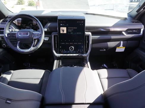 New 2026 GMC Yukon XL Elevation AWD/4WD image 14