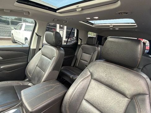 Used 2019 Chevrolet Traverse LT w/ LT Premium Package AWD/4WD image 38
