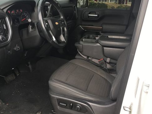 Used 2019 Chevrolet Silverado 1500 LT w/ All-Star Edition AWD/4WD image 4