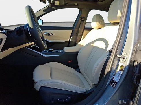 Used 2026 BMW 330i xDrive Sedan w/ M Sport Package AWD/4WD image 10