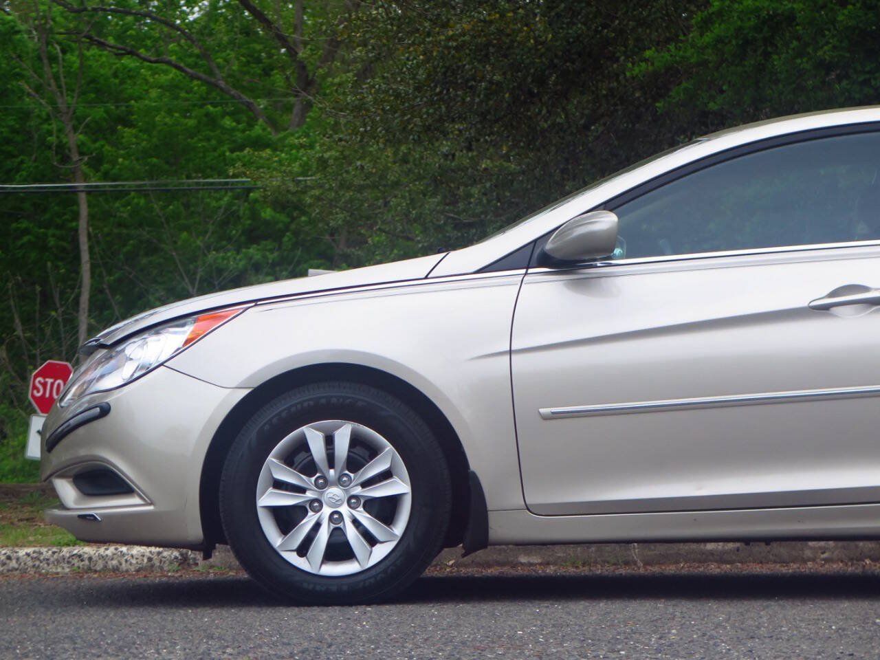 Used 2011 Hyundai Sonata GLS FWD image 27