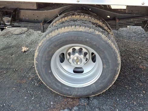 New 2024 Chevrolet Express 3500 w/ Power Convenience Package image 8