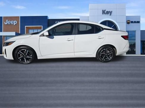 Used 2024 Nissan Sentra SV FWD image 5
