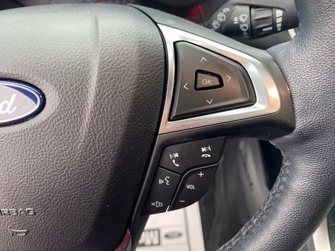 Used 2024 Ford Edge SEL w/ Convenience Package image 16