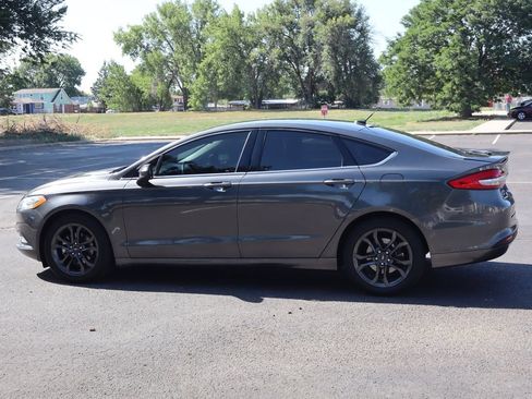 Used 2018 Ford Fusion SE w/ Equipment Group 201A FWD image 8