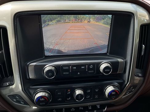 Used 2016 Chevrolet Silverado 3500 High Country w/ Duramax Plus Package AWD/4WD image 9