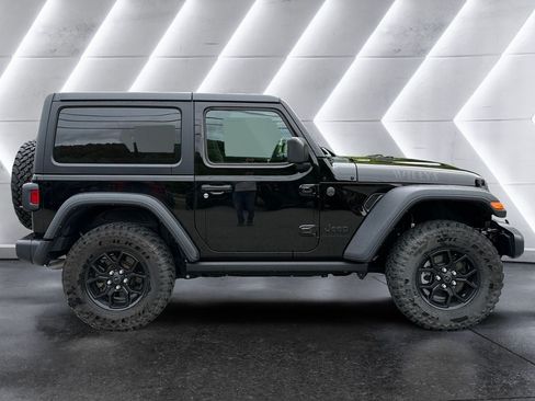 Used 2025 Jeep Wrangler Sport AWD/4WD image 7
