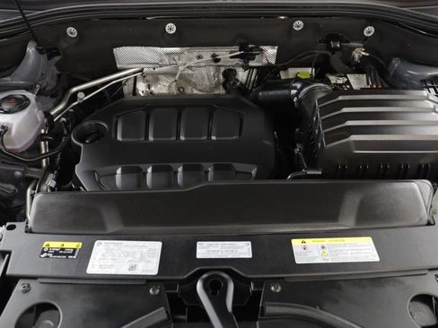 Used 2025 Volkswagen Atlas Cross Sport SEL Premium R-Line AWD/4WD image 23
