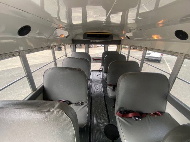 Used 2001 Chevrolet Express 3500 RWD image 12