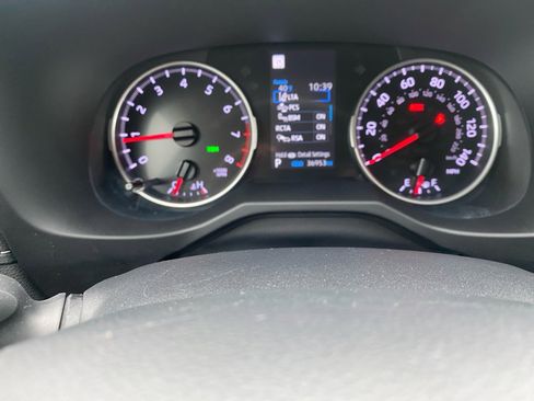 Used 2022 Toyota RAV4 XLE image 23