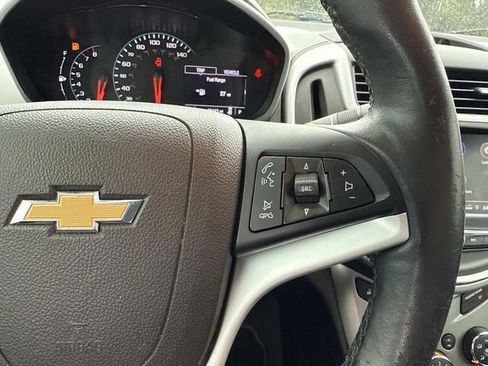 Used 2020 Chevrolet Sonic LT w/ Convenience Package image 17