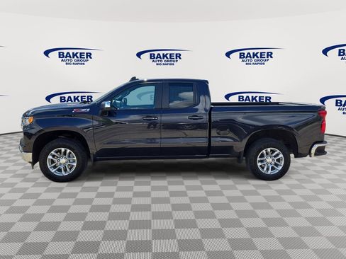 Used 2022 Chevrolet Silverado 1500 LT AWD/4WD image 7