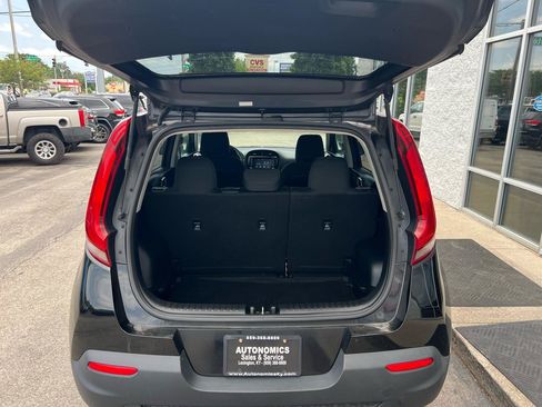 Used 2021 Kia Soul S FWD image 14