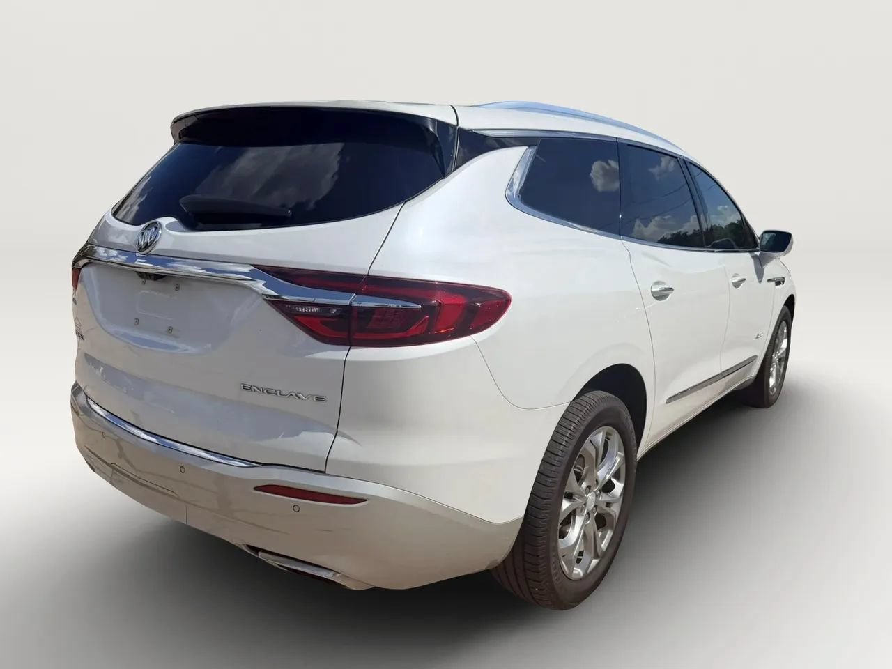 Used 2018 Buick Enclave Avenir w/ Avenir Technology Package FWD image 11