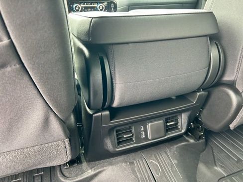 New 2026 GMC Sierra 1500 SLE image 21