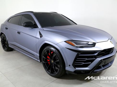 Used 2019 Lamborghini Urus image 3