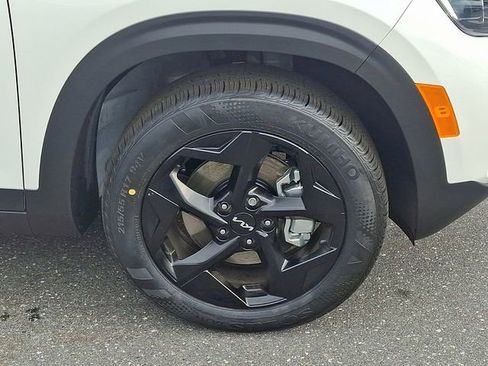New 2026 Kia Seltos EX image 7