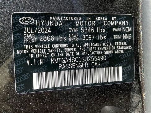 Certified 2025 Genesis G80 2.5T AWD/4WD image 32