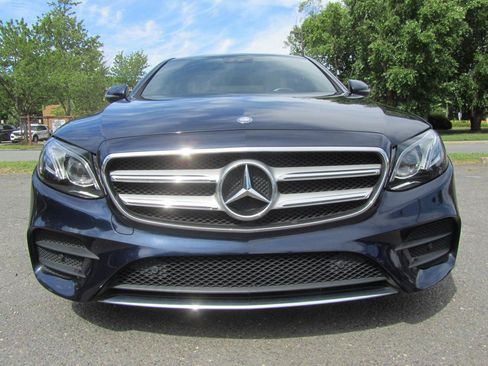 Used 2017 Mercedes-Benz E 300 image 4