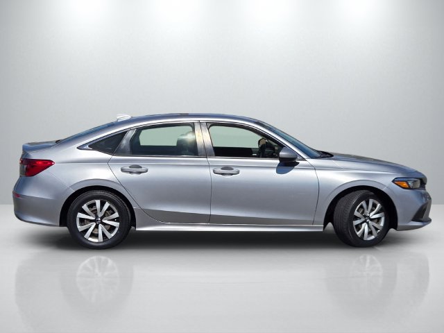 Used 2022 Honda Civic LX image 3