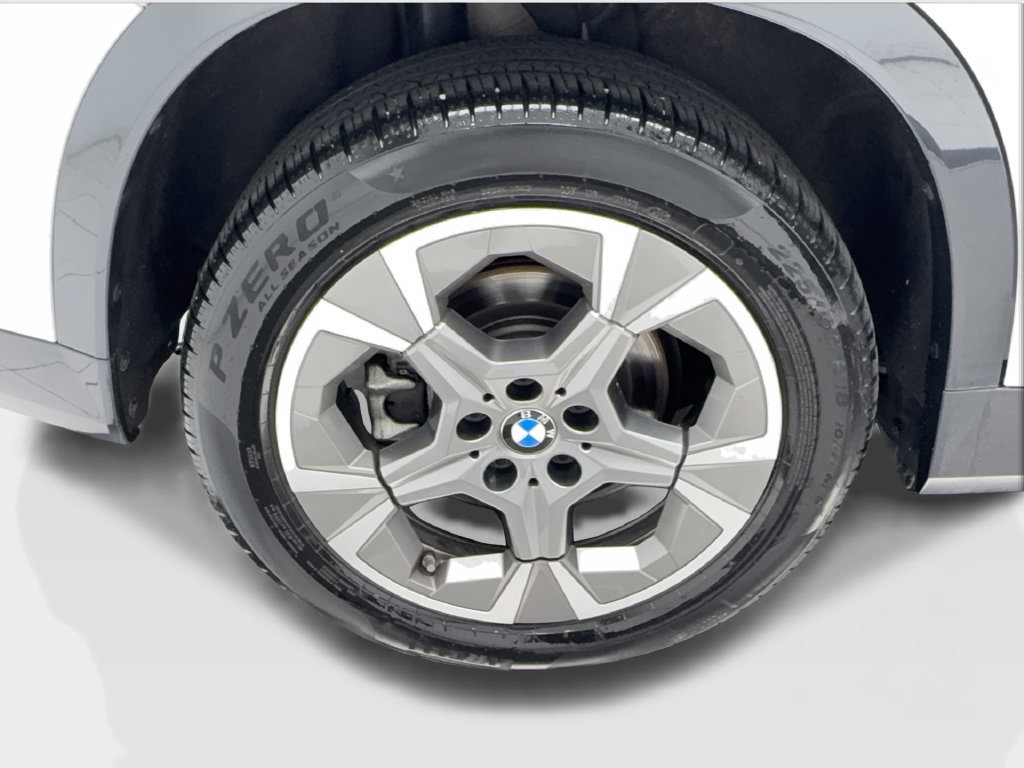 Used 2025 BMW X1 xDrive28i AWD/4WD image 11