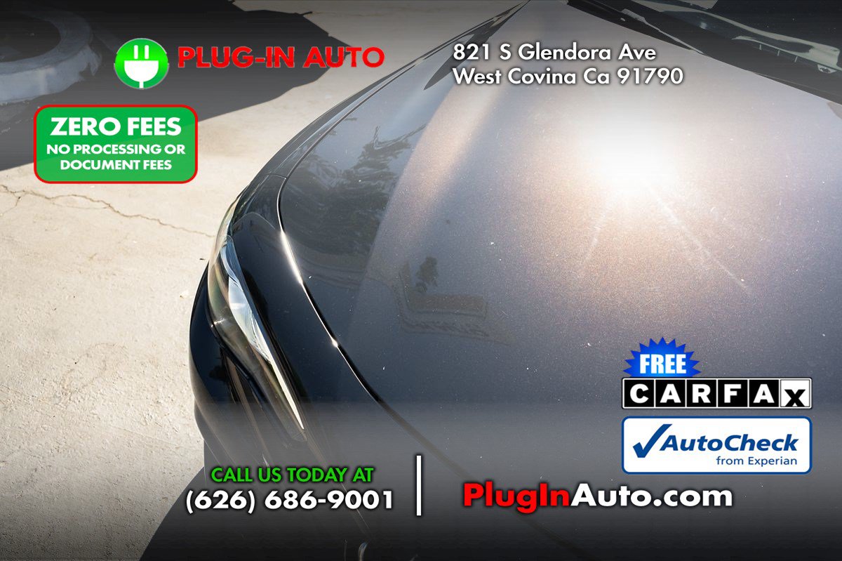 Used 2019 Alfa Romeo Giulia w/ Quick Order Package 22K Sport RWD image 7