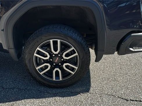 Used 2022 GMC Sierra 1500 AT4 w/ Technology Package image 19