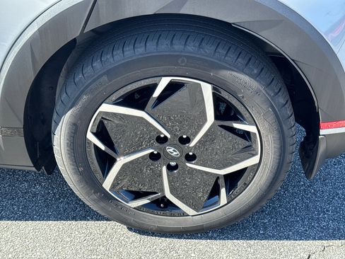 Certified 2024 Hyundai Ioniq 5 SE image 18