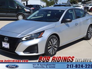 Used 2024 Nissan Altima 2.5 SV image 1