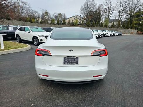 Used 2021 Tesla Model 3 Standard Range Plus image 9