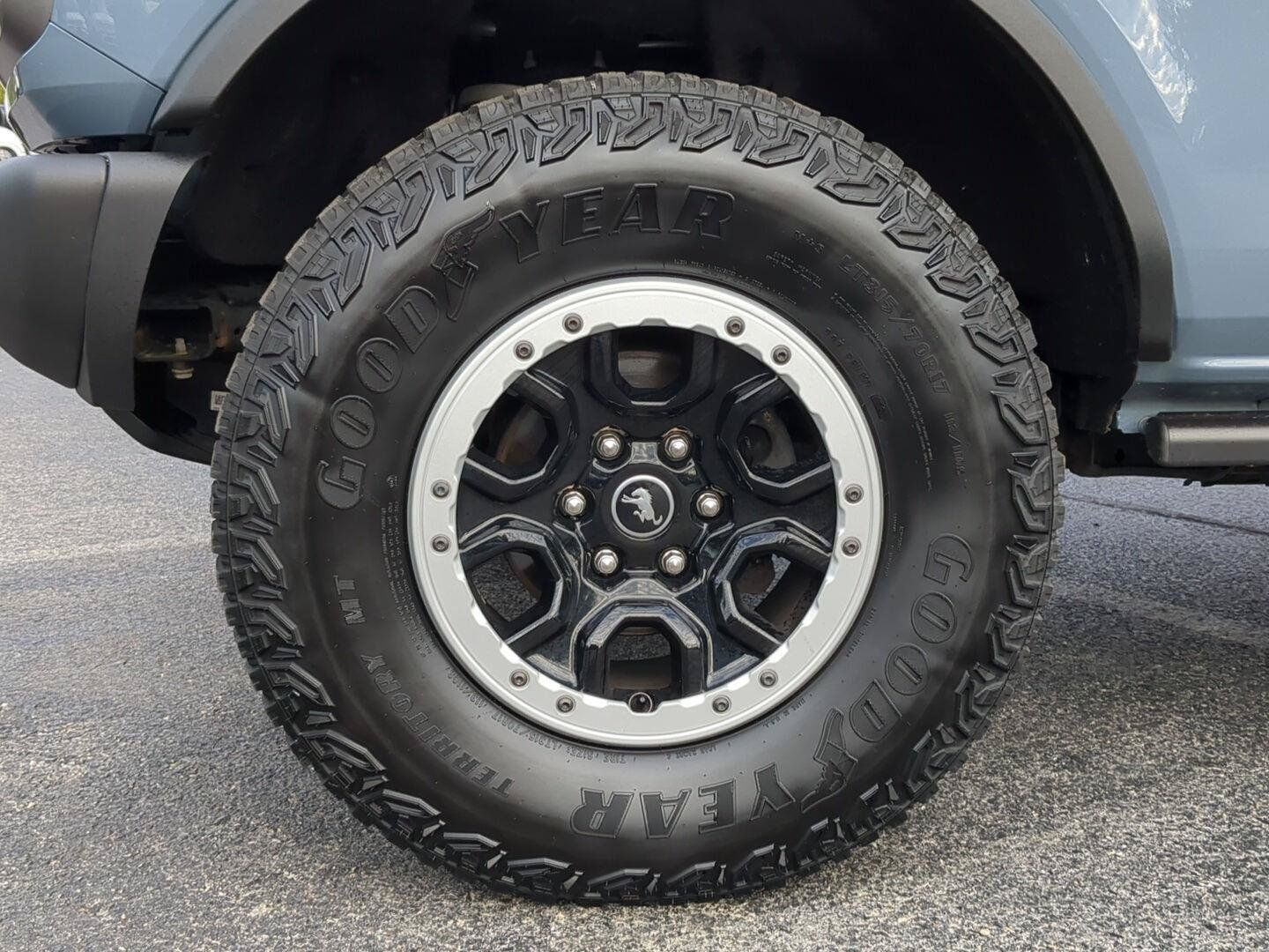 Used 2023 Ford Bronco Badlands AWD/4WD image 9